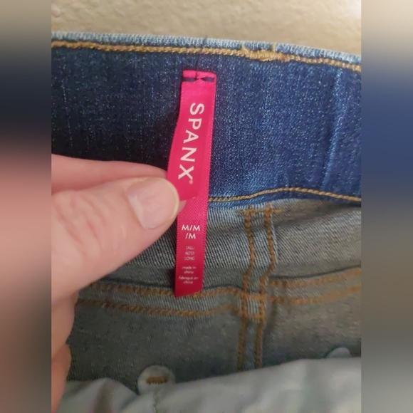 Spanx Nwot Ankle Skinny Jeggings Pull-on Jeand Sz Medium Tall - Picture 7 of 7